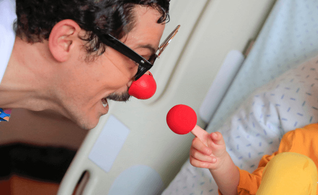 palhaço no hospital